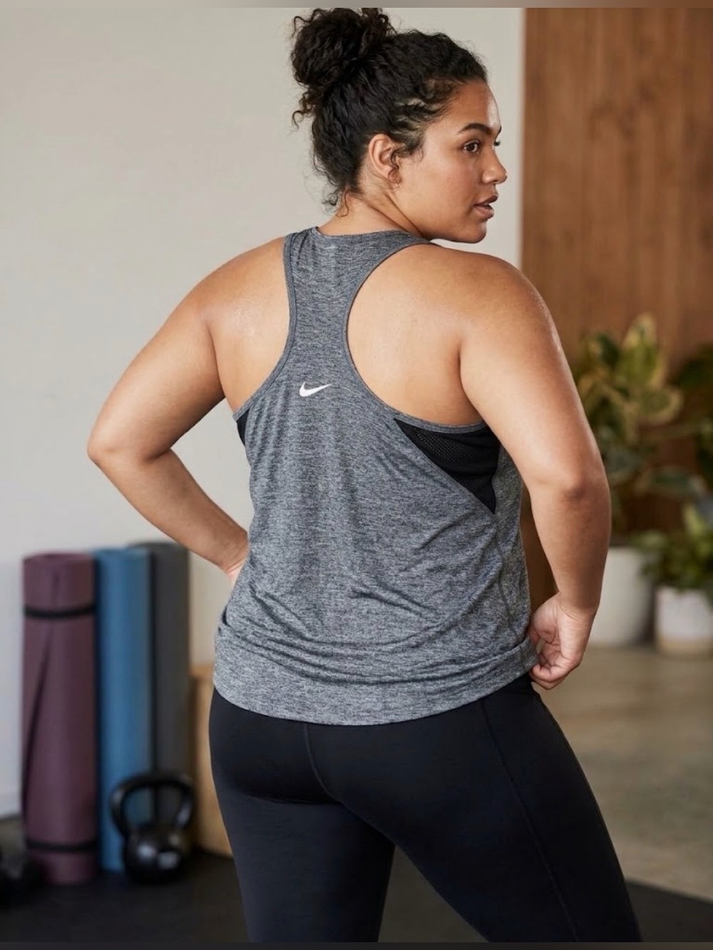 Nike Women’s Charcoal Gray Racerback Tank size 1X